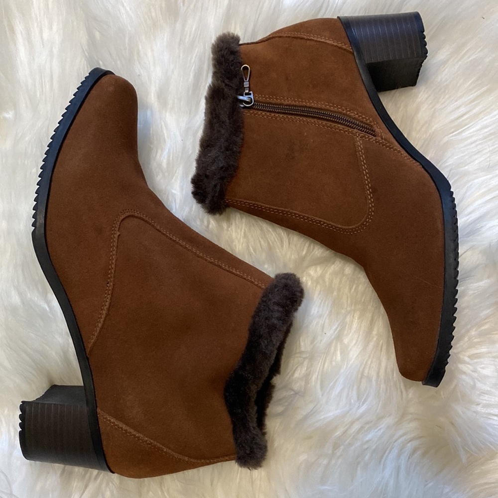 Sporto Chestnut Ankle Boots with Dark Trim